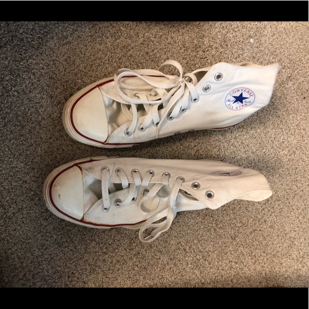 Converse Chuck Taylor White Highs 10